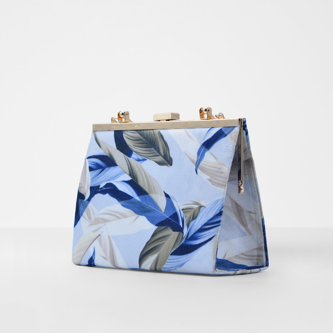 Azure Breeze Clutch